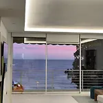 La Vista *